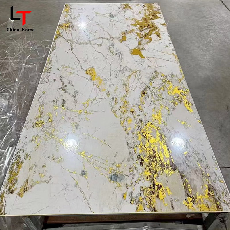 Panneau UV imperméable de PVC de 1220×2440mm 3mm pour la décoration intérieure de panneau de mur avec la finition à haute brillance pour le décor de conception de bureau de maison