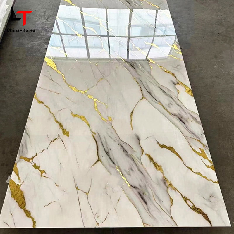 Panneau UV imperméable de PVC de 1220×2440mm 3mm pour la décoration intérieure de panneau de mur avec la finition à haute brillance pour le décor de conception de bureau de maison