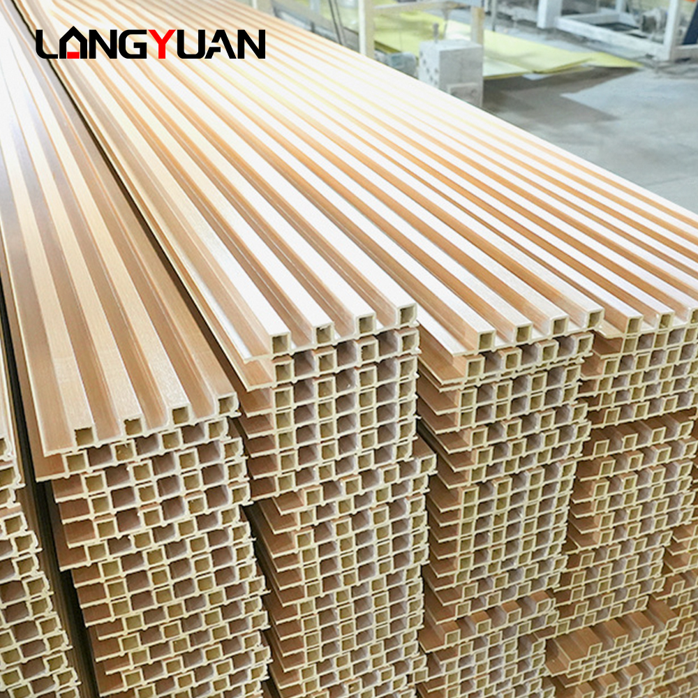 Panneaux muraux intérieurs WPC